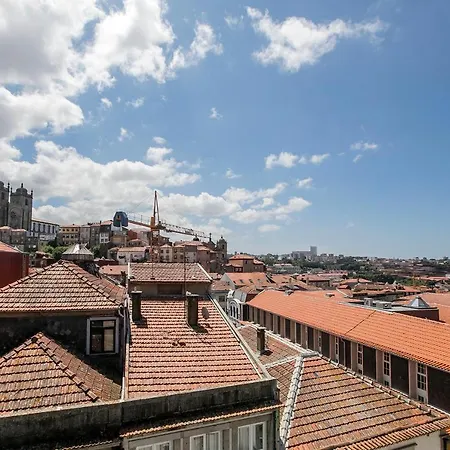 Newly Renovated Cozy Loft W/ Ac By Lovelystay