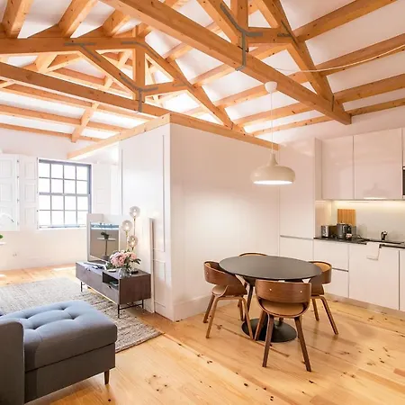 Newly Renovated Cozy Loft W/ Ac By Lovelystay *