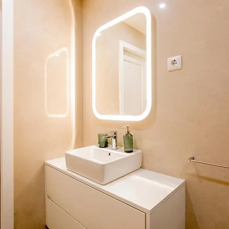 Apartment Newly Renovated Cozy Loft W/ Ac By Lovelystay *