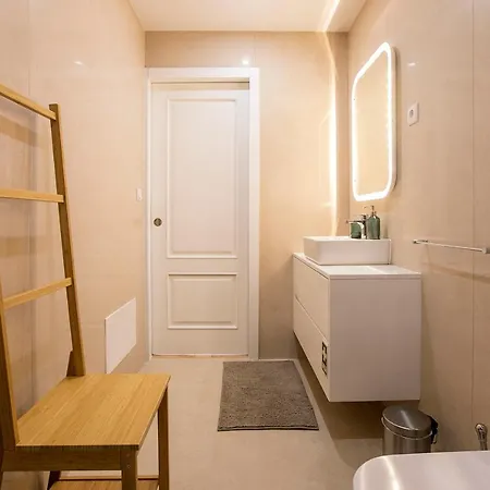 Newly Renovated Cozy Loft W/ Ac By Lovelystay Porto