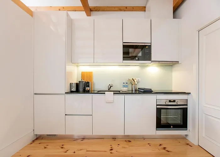 Newly Renovated Cozy Loft W/ Ac By Lovelystay بورتو